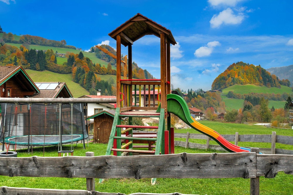 Hotel Feriendorf Wildschonau: Alpine Comfort With Family