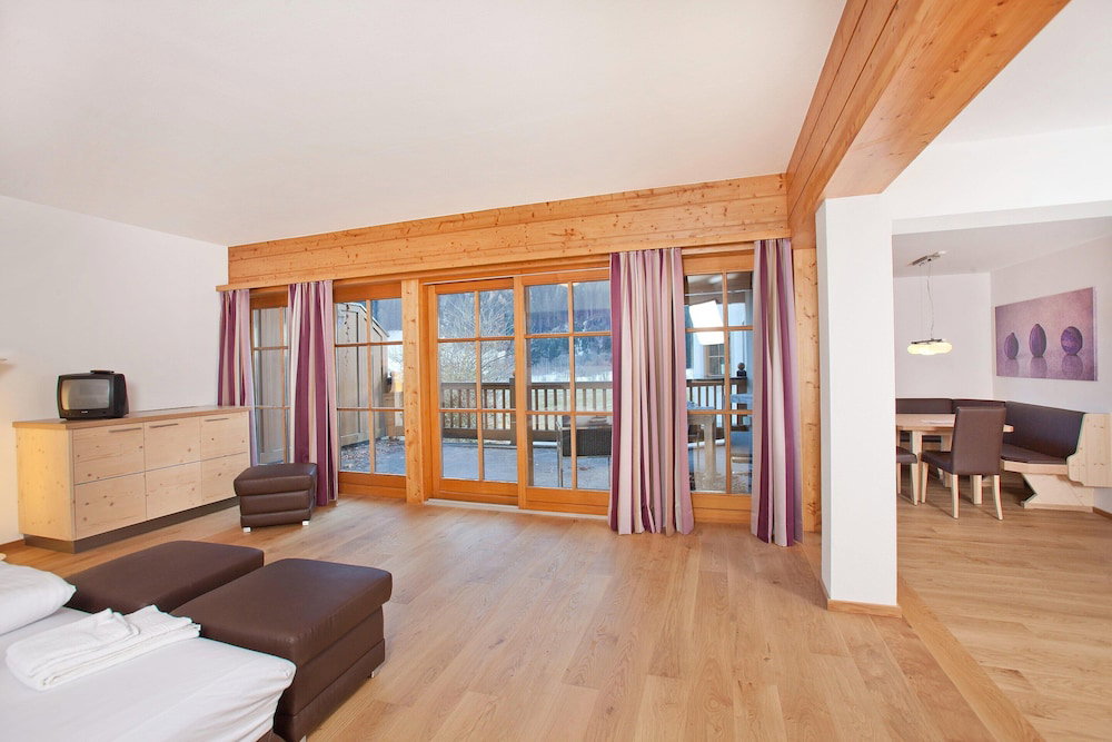 Hotel Chalet In Pinzgau Near Ski Slopes