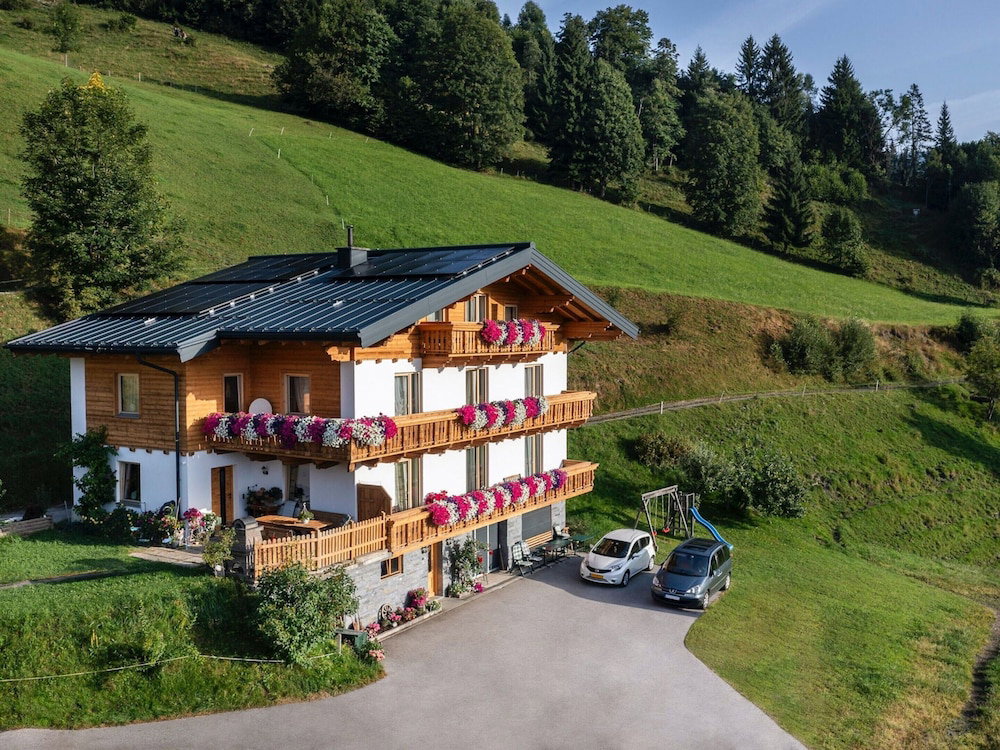Hotel Apartment Near The Ski Resort