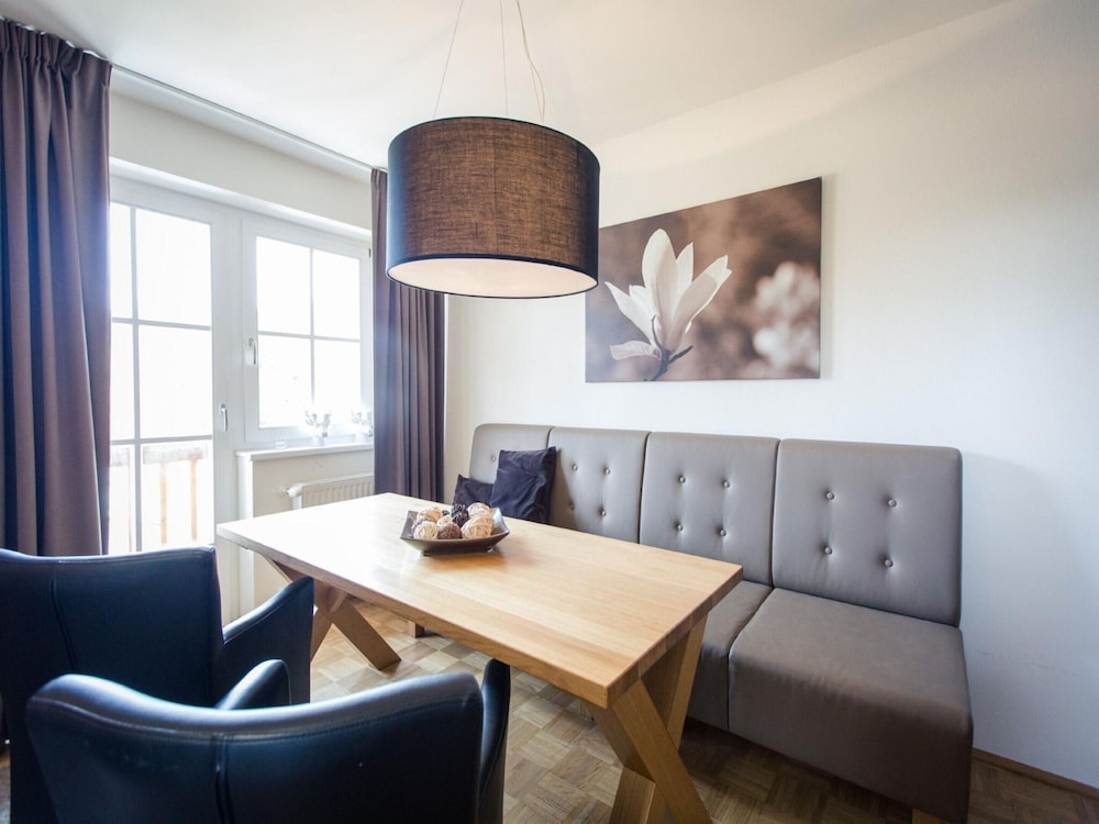 Hotel Apartment In Alpine Forest Near Ski Slopes