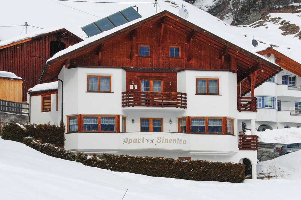 Hotel Apartments Home Val Sinestra, Kappl