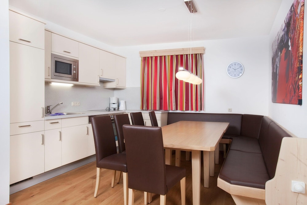 Hotel Apartment In Wald Im Pinzgau Near Ski Slope