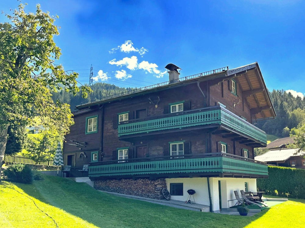 Hotel Cozy Chalet In Bramberg Am Wildkogel With Sauna Near Ski Lift