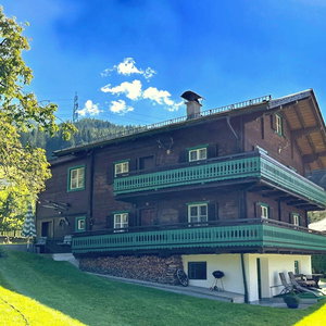 Hotel Cozy Chalet In Bramberg Am Wildkogel With Sauna Near Ski Lift cazare Bramberg am Wildkogel