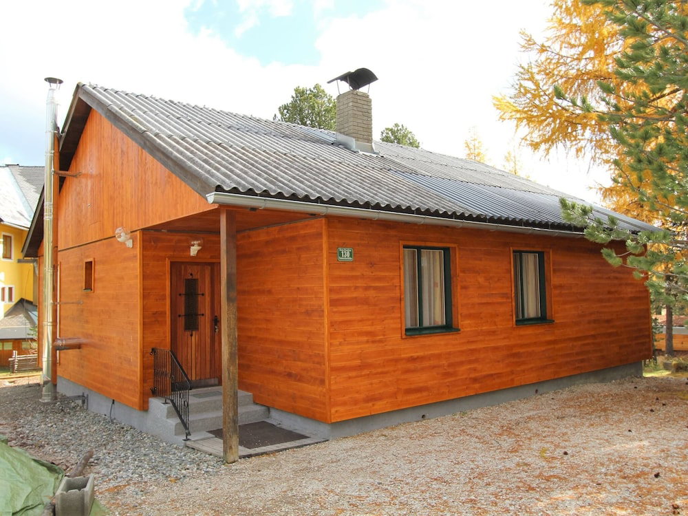 Hotel Sunlit Cabin With Jacuzzi In Turracherhohe