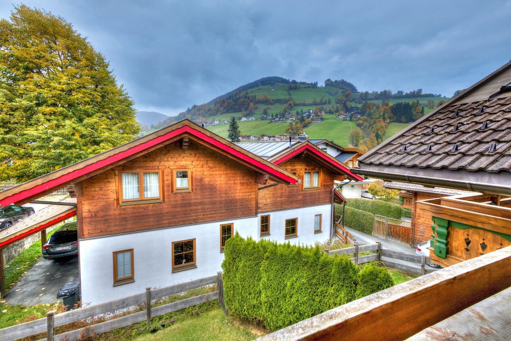 Hotel Feriendorf Wildschonau With Private Garden