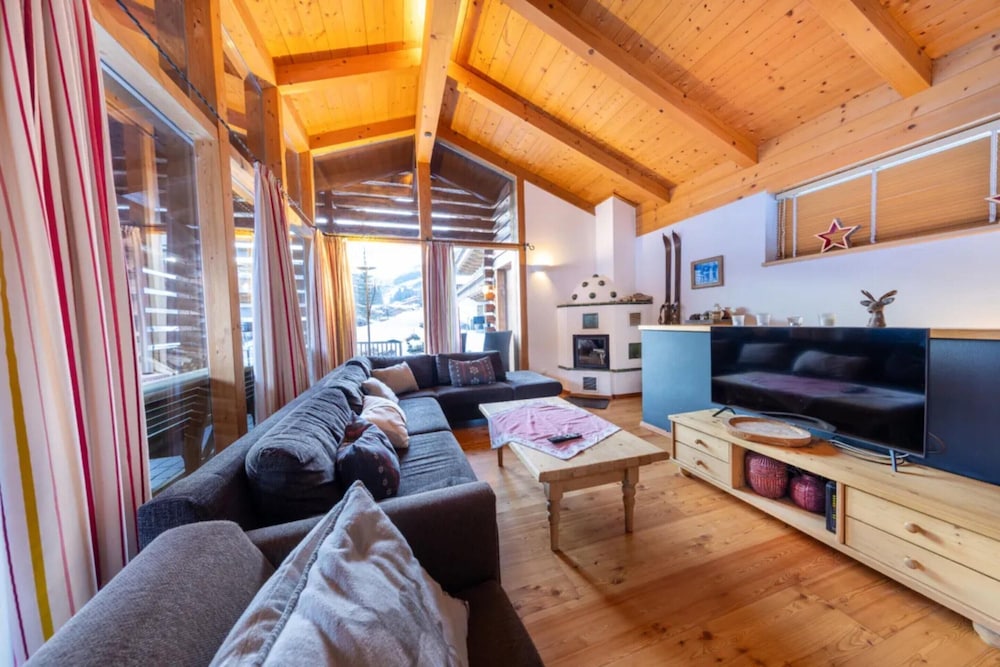 Hotel Rustic Chalet In A Holiday Village