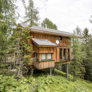 Hotel Attractive Chalet With Hot Tub cazare Ramingstein