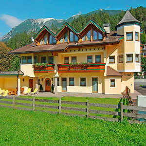Hotel Apartment In Achenkirch With A Garden cazare Achenkirch