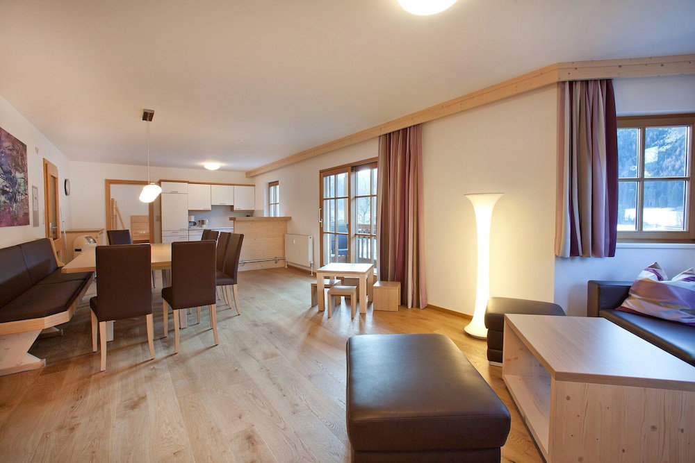 Hotel Chalet In Pinzgau Near Wildkogel Arena