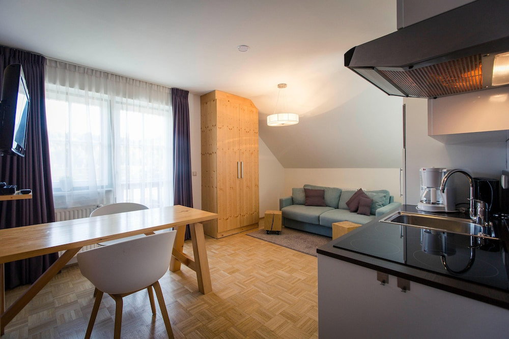 Hotel Apartment In Pine Forest Near Ski Slopes