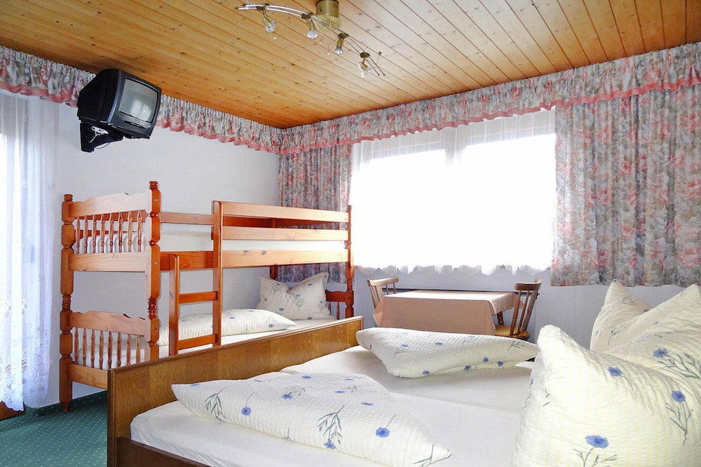 Hotel Apartment In Fugen With Parking Space