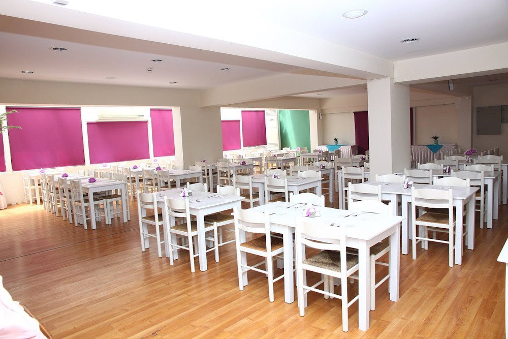 Triton Hotel