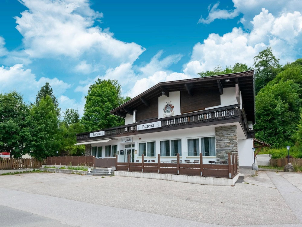 Hotel Attractive Apartment With Terrace