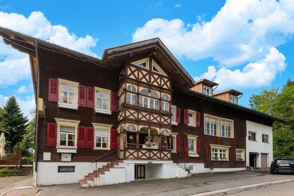 Hotel Chalet In Sibratsgfall Near Ski Slopes