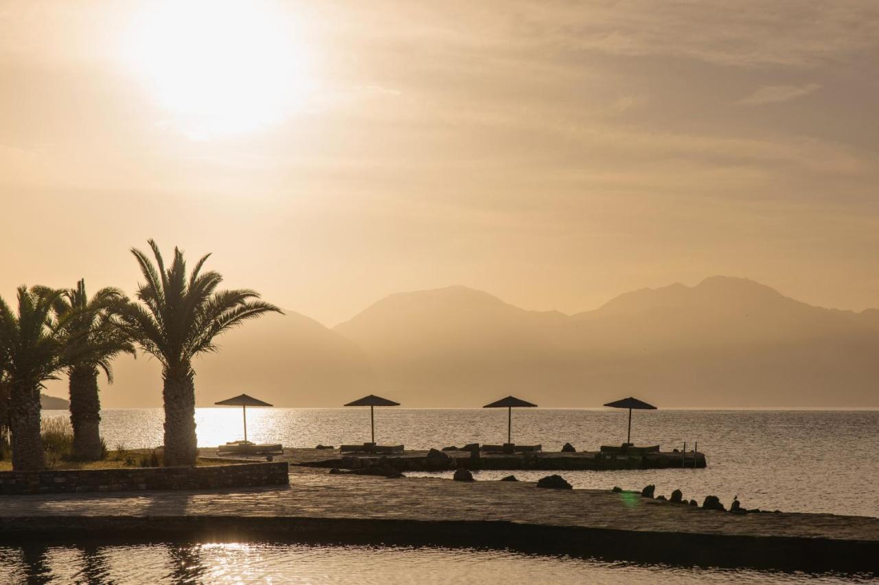 dal travel Minos Beach Art Hotel
