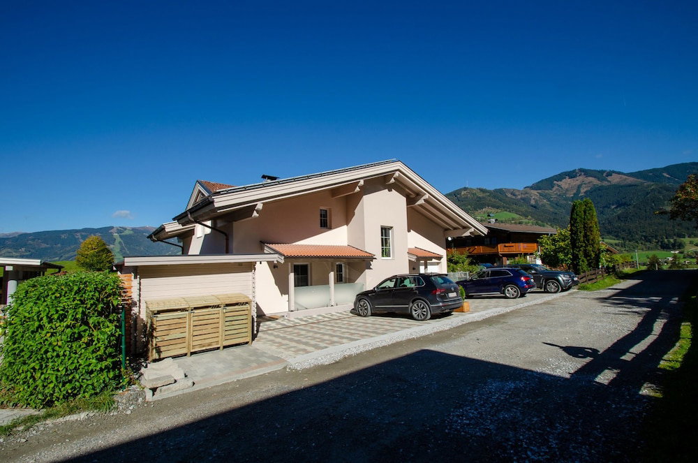Hotel Panorama Apartments Bruck