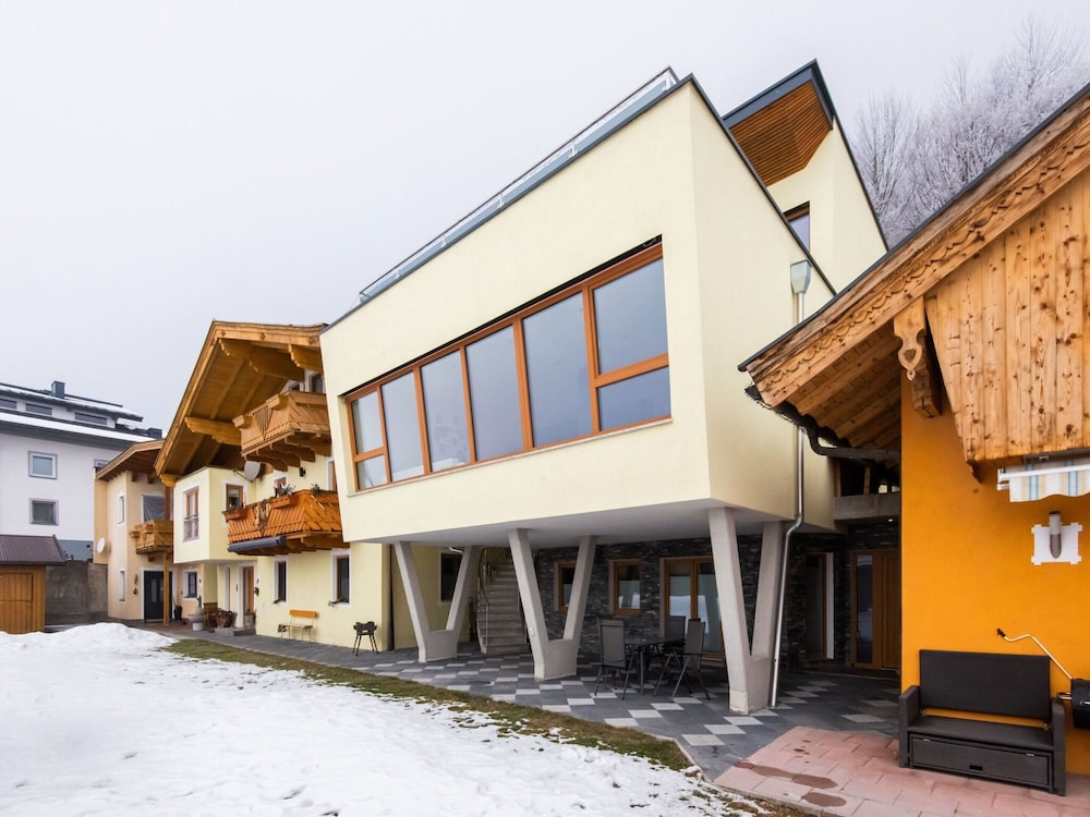 Hotel Chalet In Stuhlfelden Near Ski Slopes