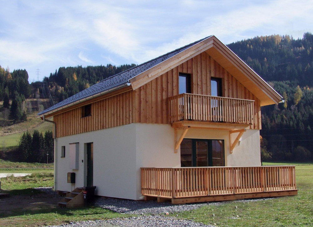 Hotel Spacious Chalet With Ir Sauna And Whirlpool