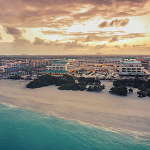 Hotel Joia Aruba By Iberostar cazare Tanki Leendert