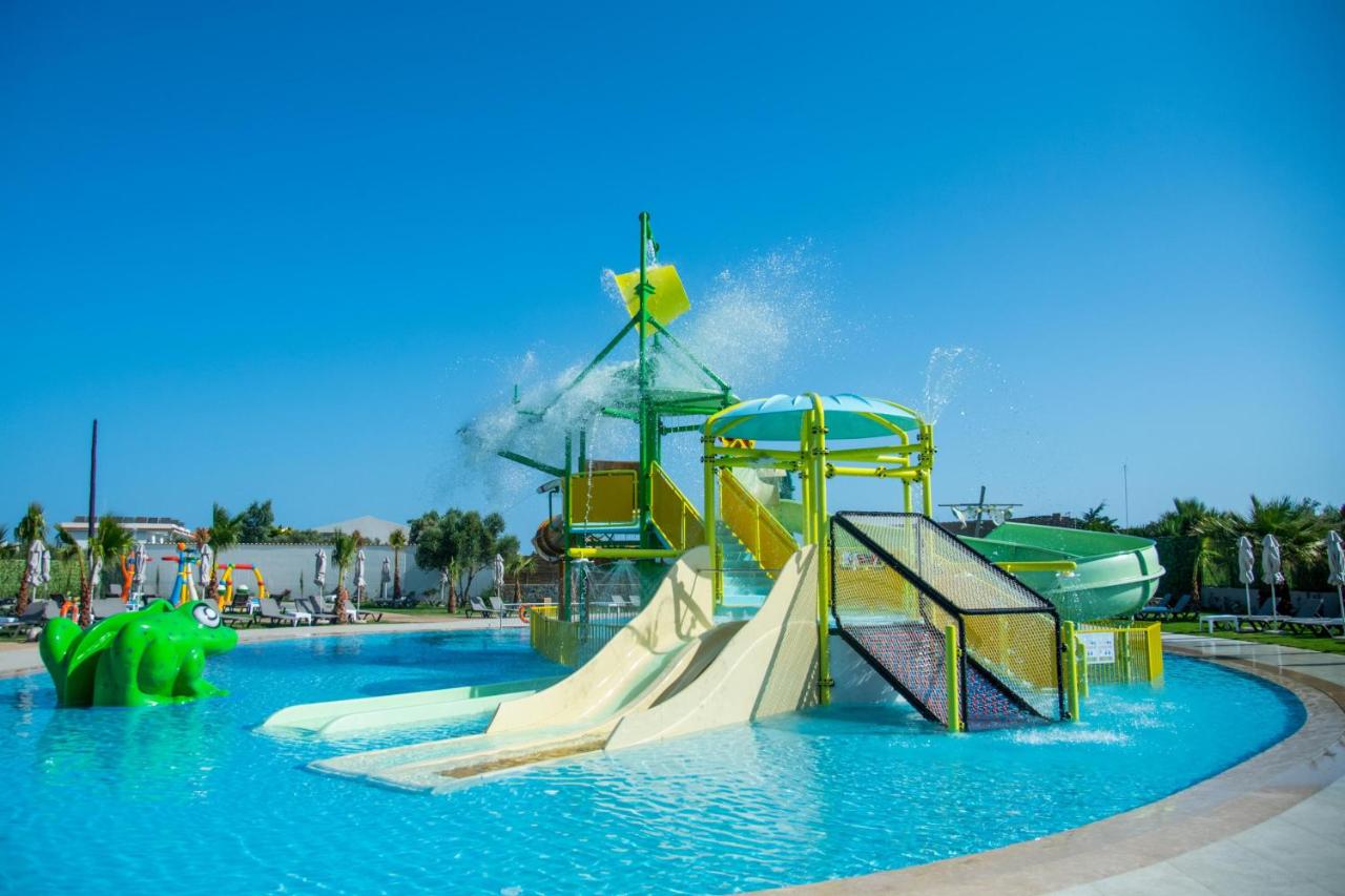 Senseana Sea Side Resort