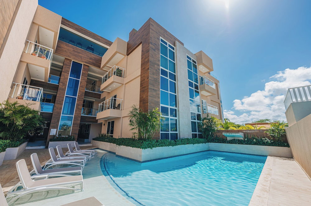 Hotel Bocobay Aracari Condos