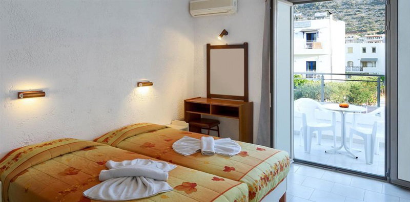 dal travel Neon Hotel