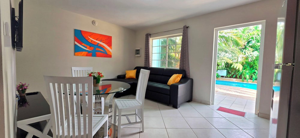 Hotel Cozy 1-Bedroom Apartment 3 Km From Eagle Beach