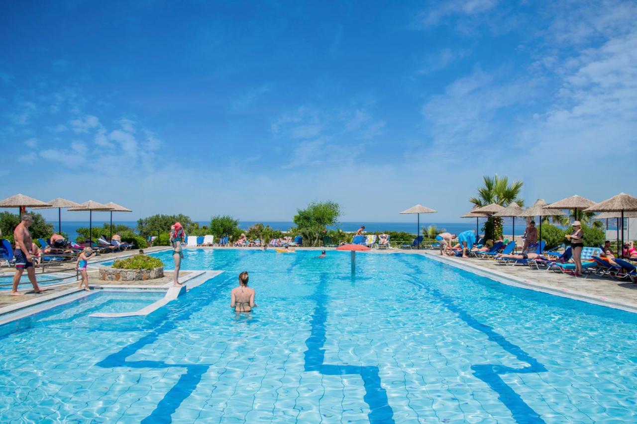 dal travel Semiramis Village