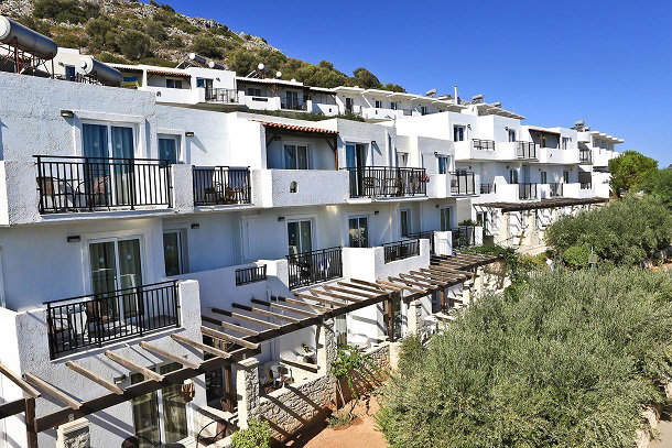 dal travel Semiramis Village