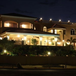 Hotel Walking To The Beach Villa cazare Tanki Leendert