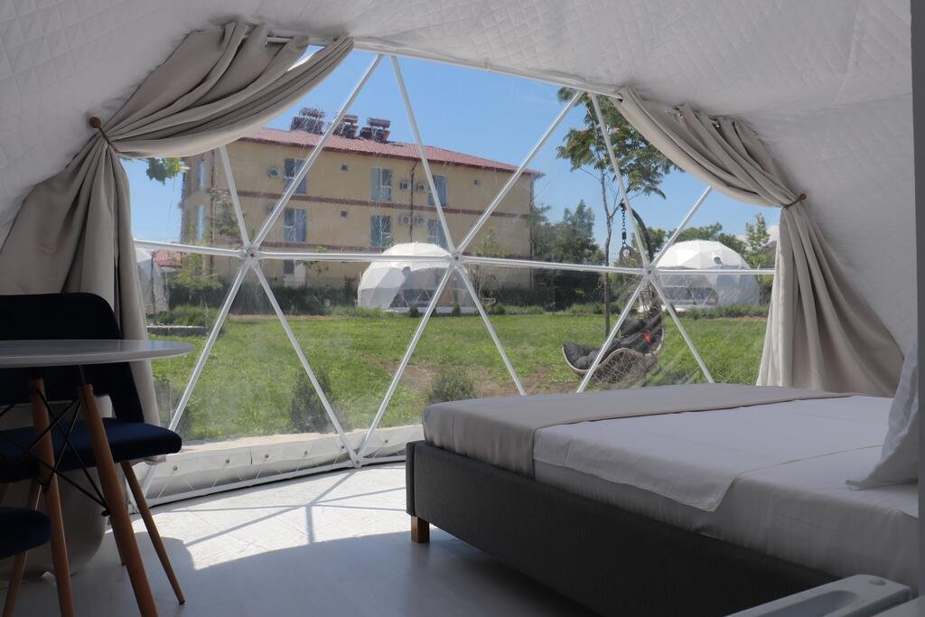 Seagloo Glamping