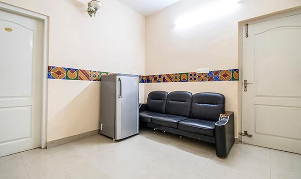 Hotel Fabexpress Oriental Suites Iii