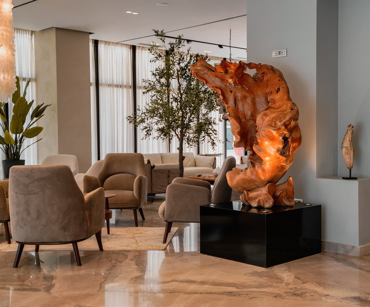 Supreme Hotel & Spa