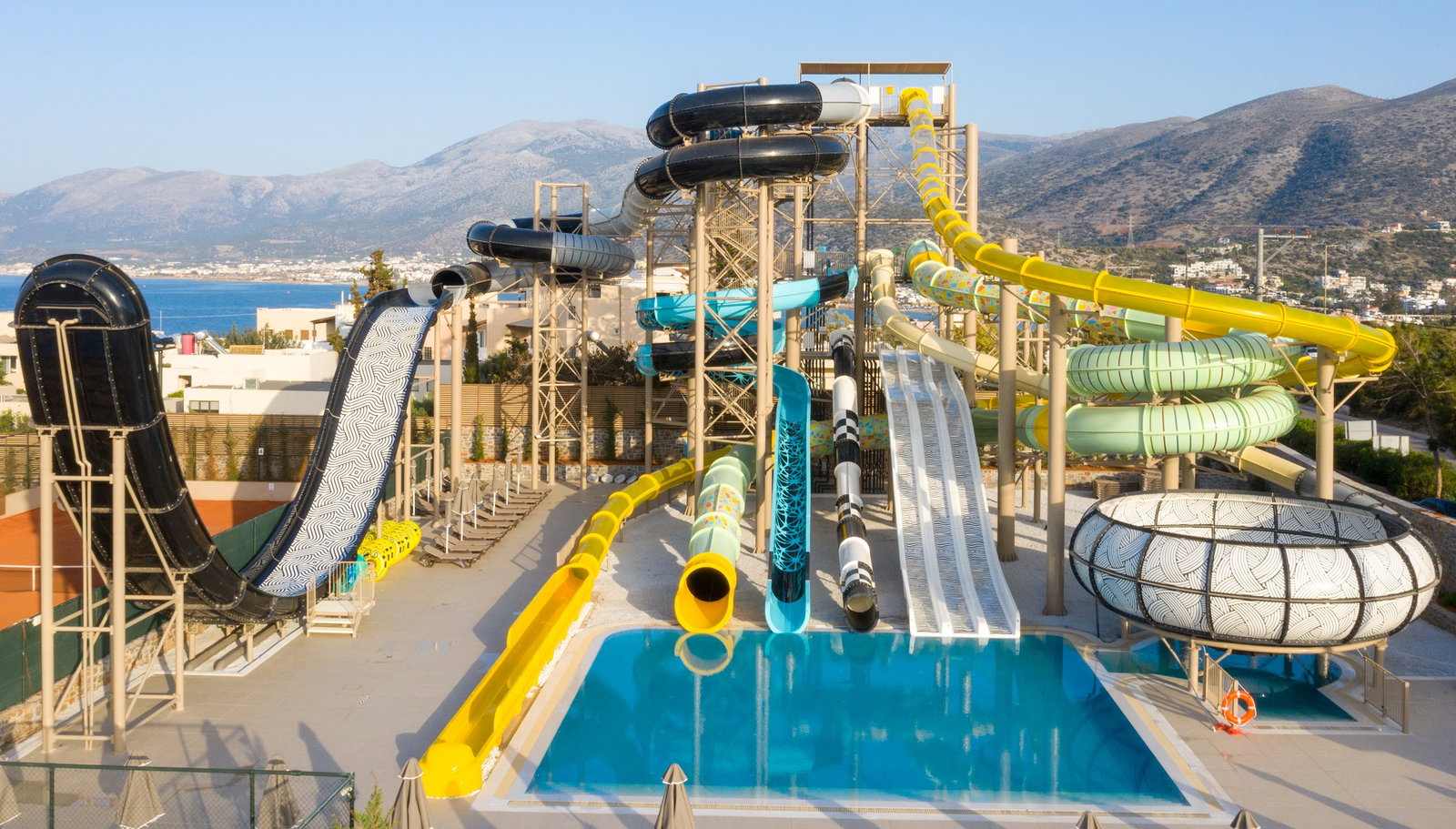 dal travel Nana Golden Beach