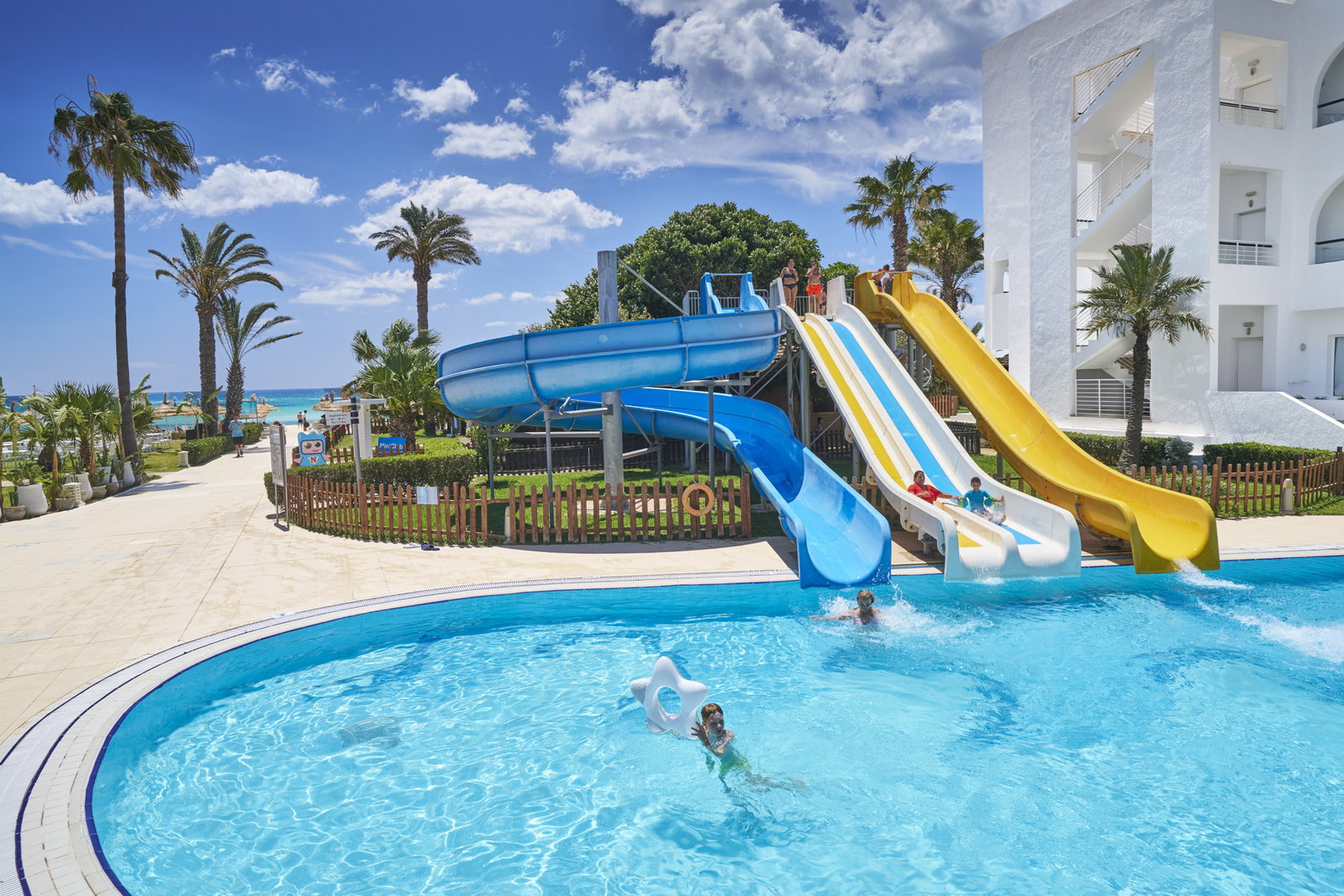 dal travel Nozha Beach Resort & Spa