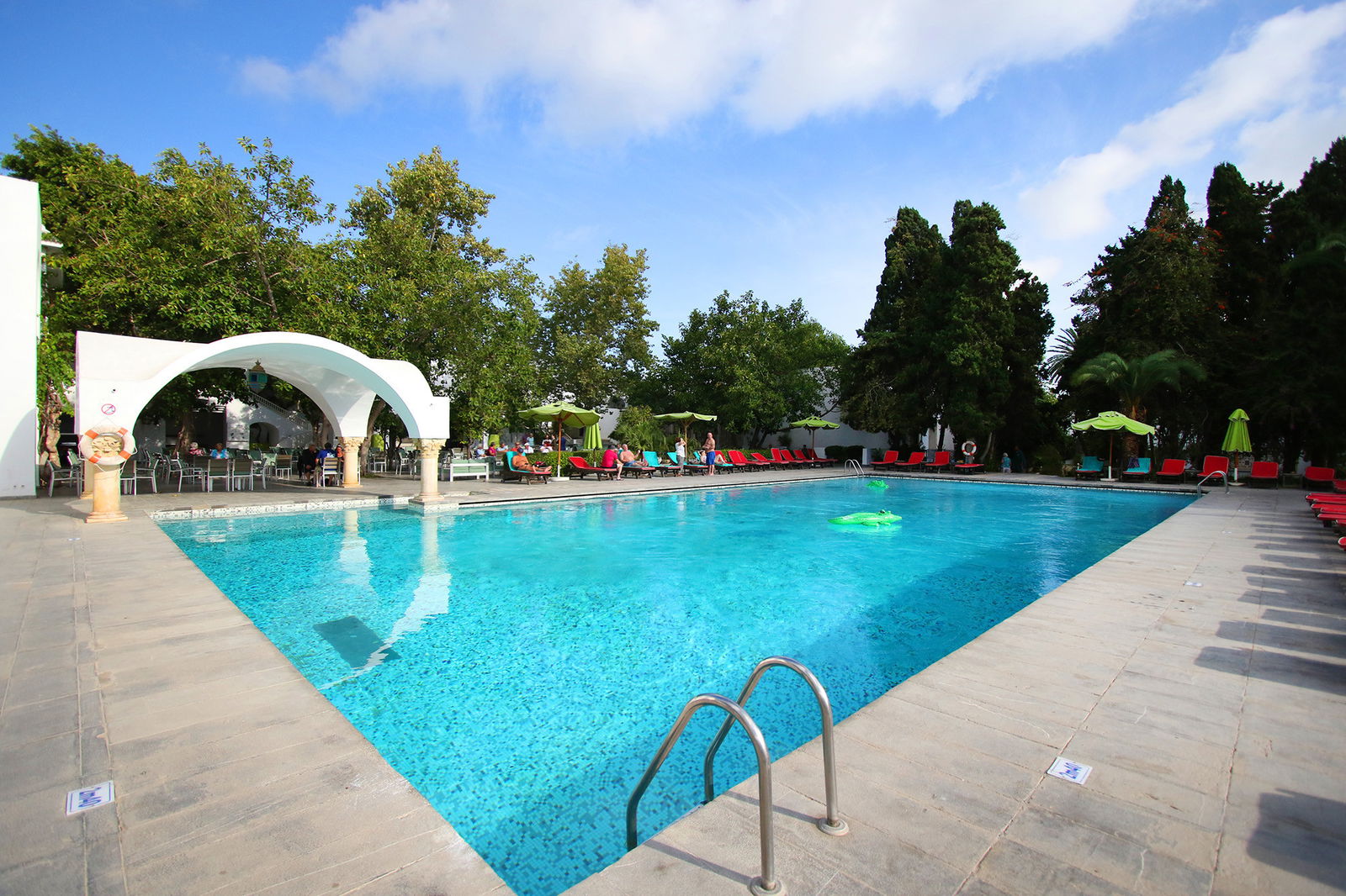 Hotel The Orangers Beach Resort & Bungalows