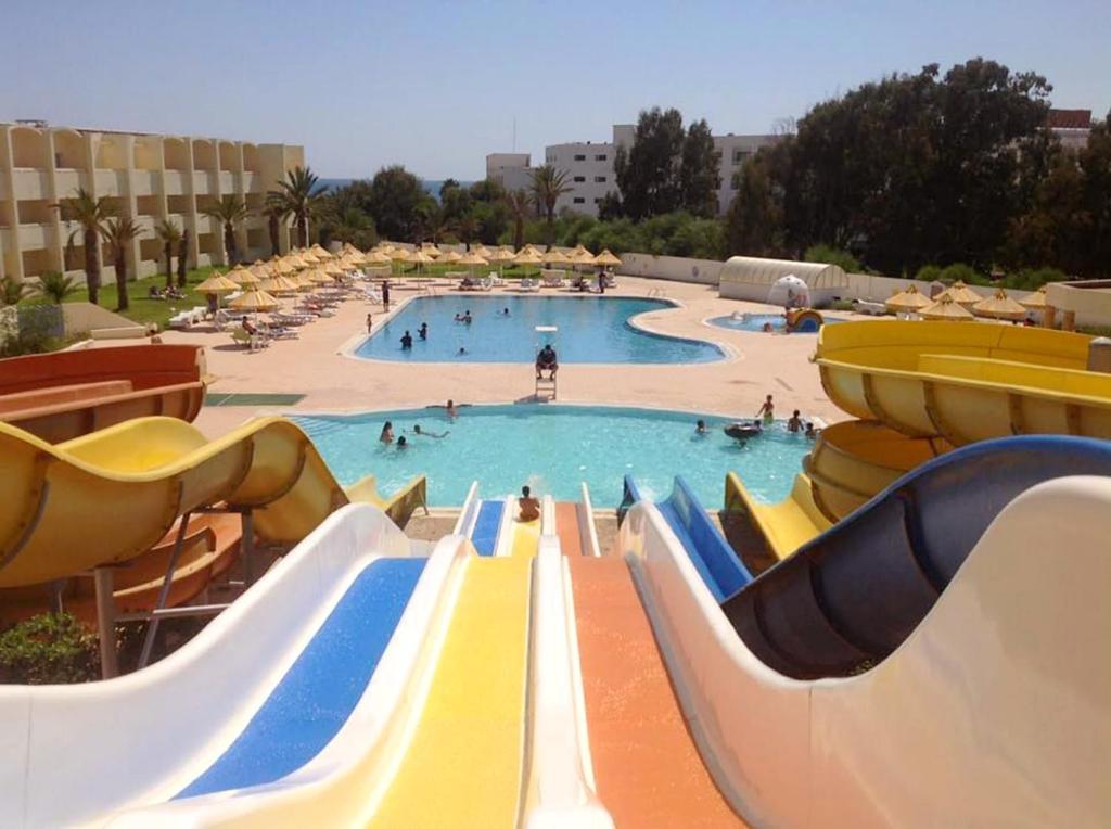 dal travel Club Novostar Dar Khayam