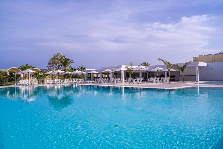 dal travel Club Novostar Dar Khayam