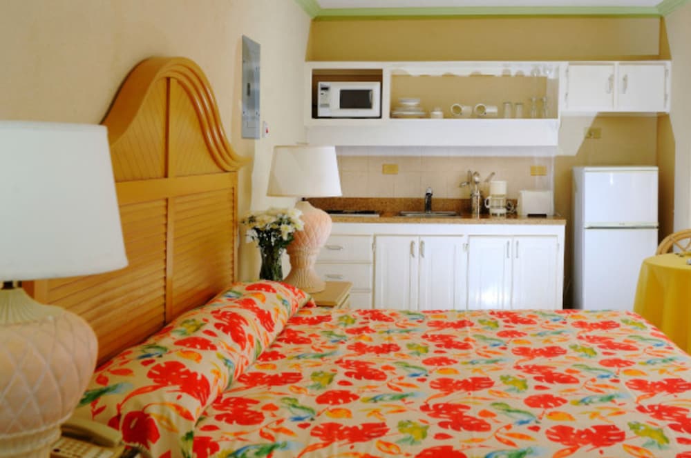 Golden Sands Hotel