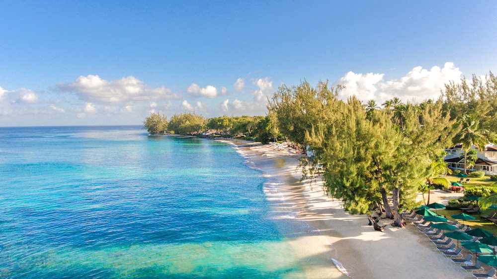 Hotel Coral Reef Club