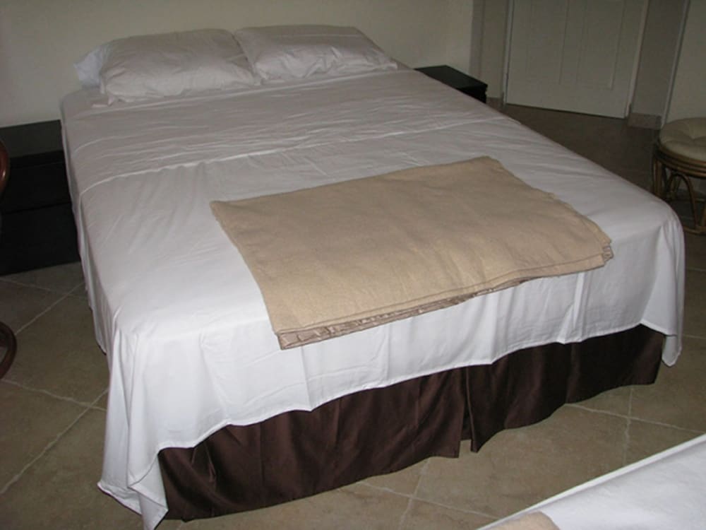 Maya's Bajan Villas - Unit A