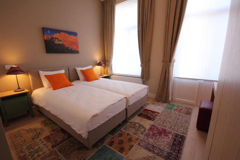 Hotel Hooome
