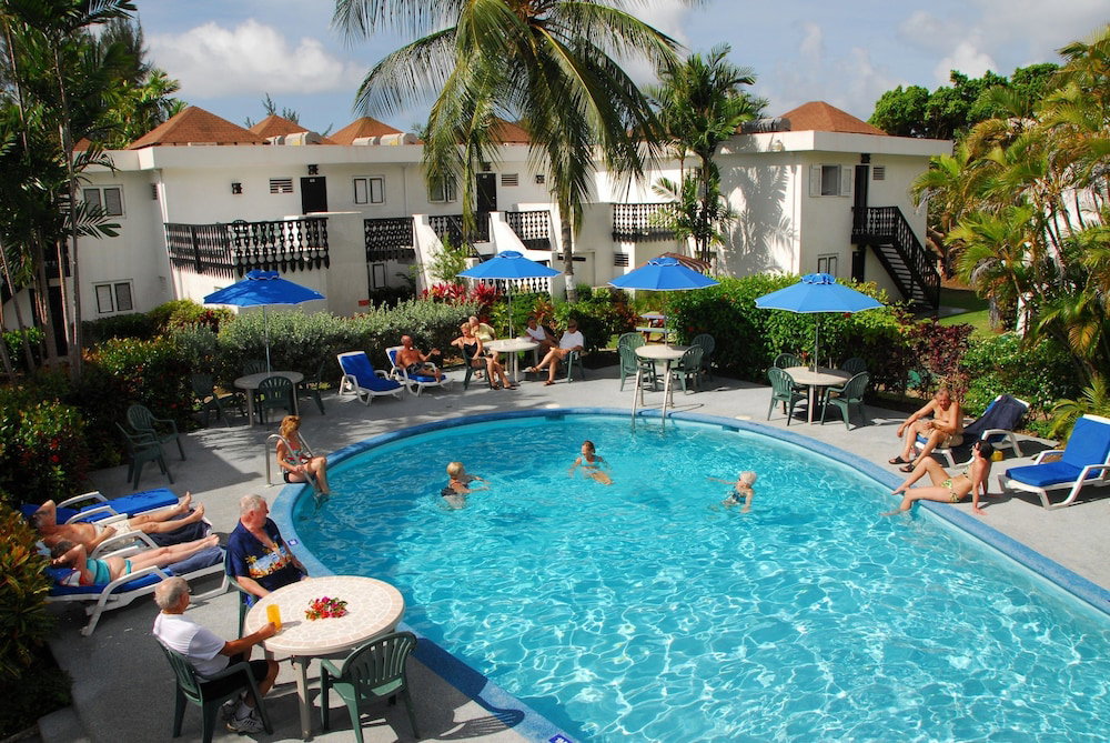 Hotel Plum Tree Club