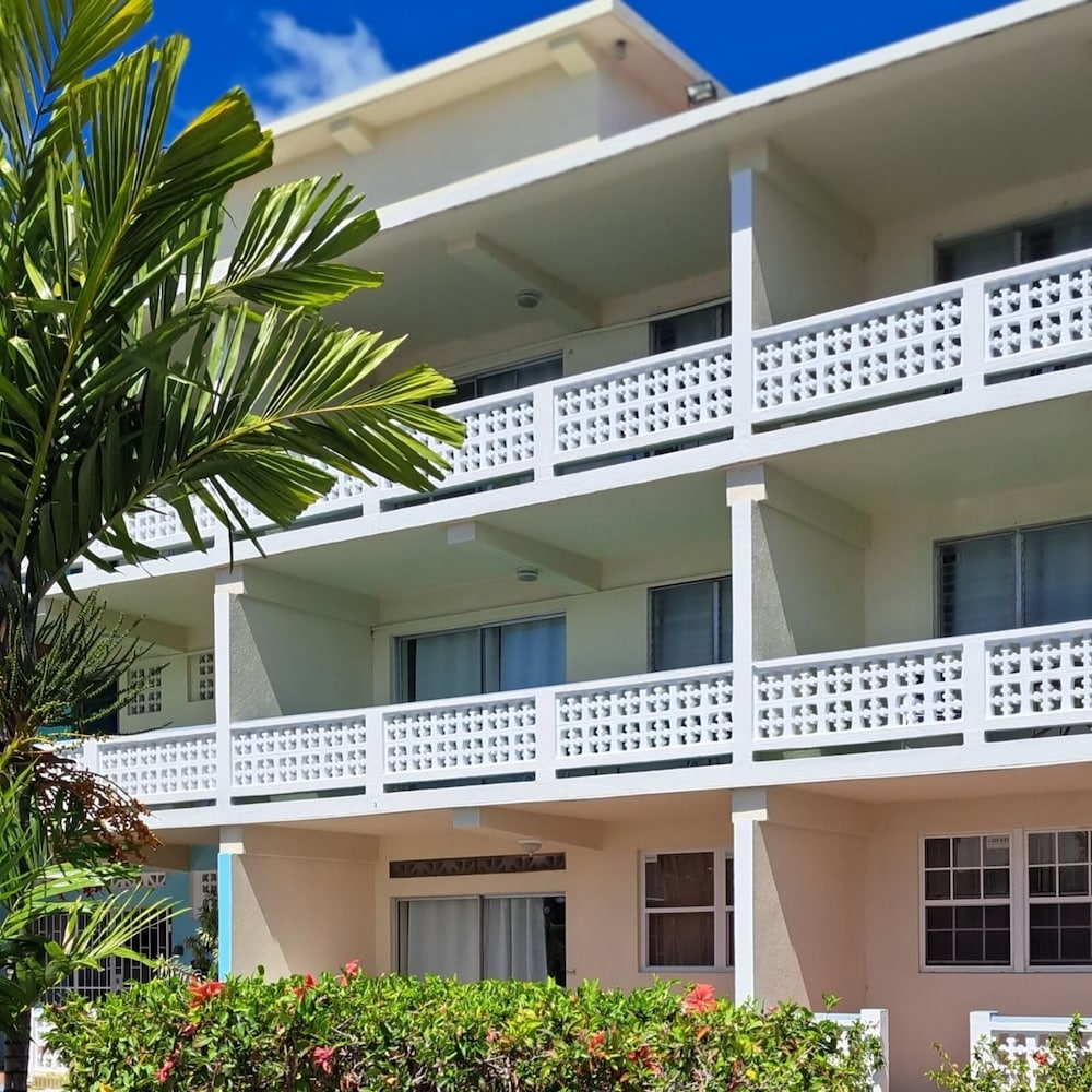 Hotel Melrose Beach Apartments