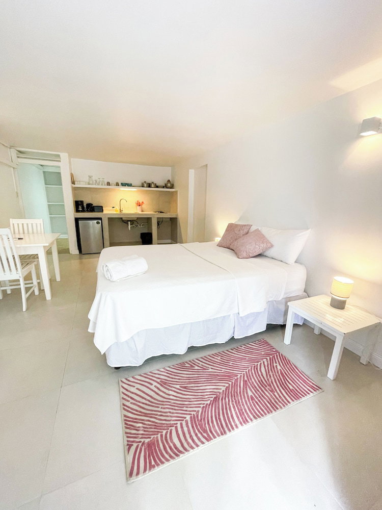 Hotel Ocean Spray Apartments