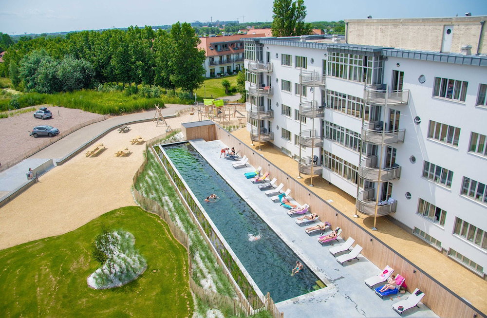 Hotel West Bay