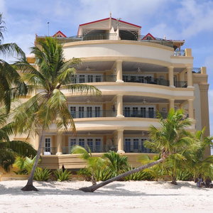 Hotel White Sands Beach Condos cazare Oistins
