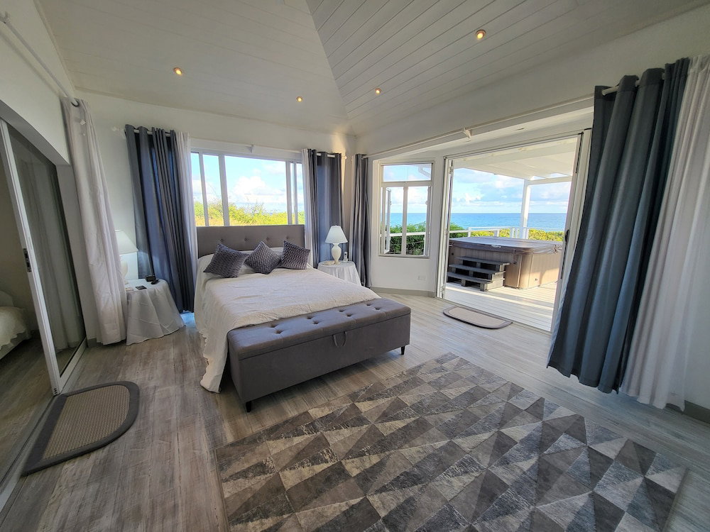 Unique Rare Villa! Retreat Style, Full Sea Views With Private Pool & Hot Tub! 3 Bedroom Villa By Redawning