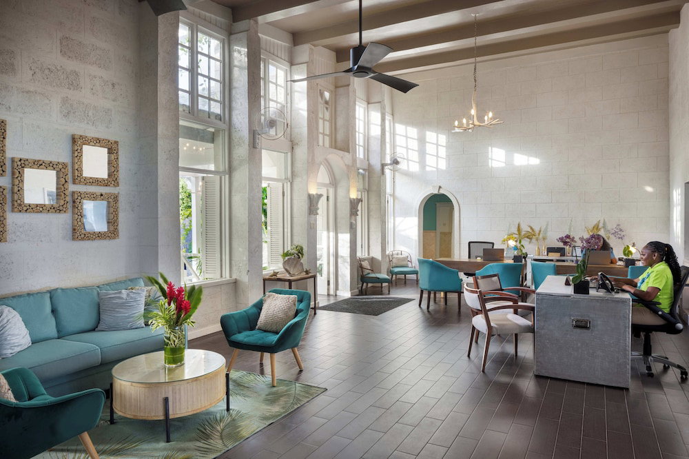 Luxury Collection At Sea Breeze Beach House By Ocean Hotels